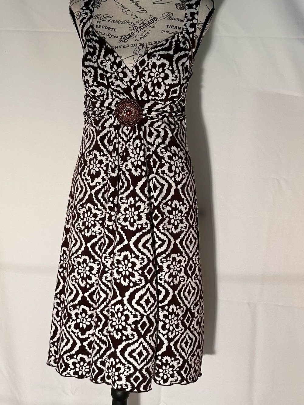 Brown and White Printed Sleeveless Sun Dress with Decorative Waist Accent